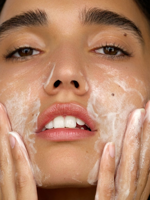 SERUM SLIP CLEANSER